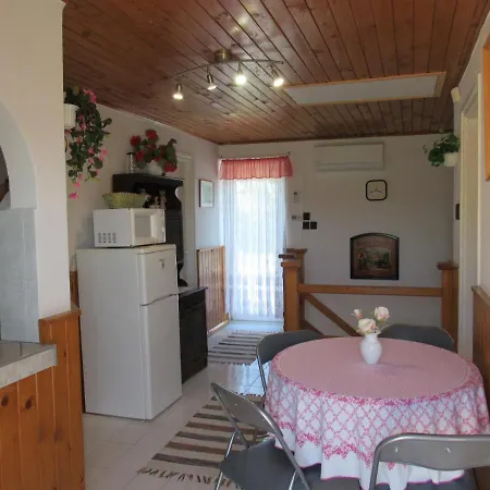 Cserje Apartman Apartmán *