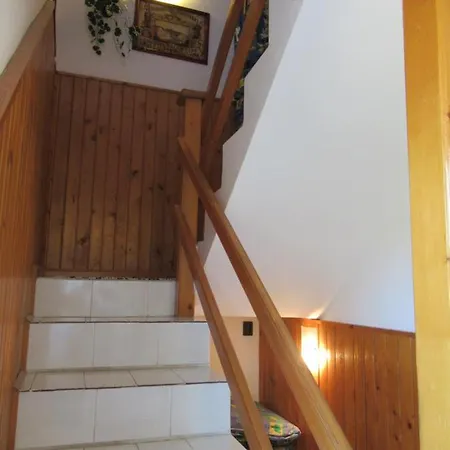 Cserje Apartman Velence