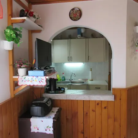 Cserje Apartman